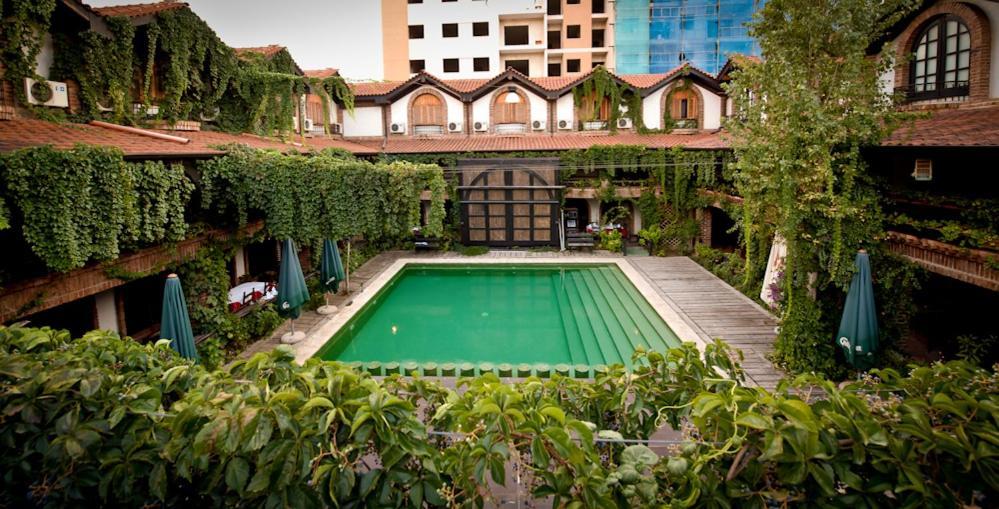 טיראנה Hotel Restaurant Bujtina E Gjelit מראה חיצוני תמונה